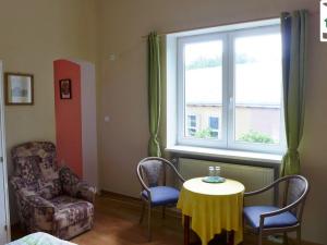 Prodej rodinného domu, Chodová Planá, Pohraniční stráže, 301 m2