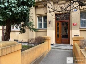 Pronájem bytu 2+kk, Praha - Bubeneč, Rooseveltova, 59 m2