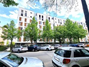 Pronájem bytu 1+kk, Praha - Holešovice, Jankovcova, 43 m2