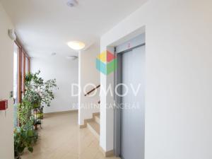 Prodej bytu 1+kk, Praha - Stodůlky, Nad Dalejským údolím, 38 m2