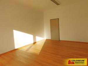 Pronájem kanceláře, Znojmo, Dobšická, 22 m2