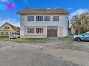 Prodej rodinného domu, Chroustovice - Mentour, 370 m2
