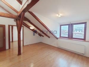 Pronájem bytu 2+kk, Praha - Kobylisy, Klapkova, 55 m2