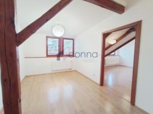 Pronájem bytu 2+kk, Praha - Kobylisy, Klapkova, 55 m2