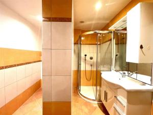 Prodej bytu 1+kk, Praha - Žižkov, Na Jarově, 40 m2