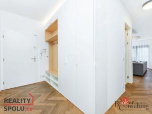 Pronájem bytu 5+kk, Praha - Modřany, Štolcova, 125 m2
