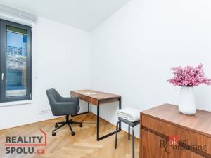 Pronájem bytu 5+kk, Praha - Modřany, Štolcova, 125 m2