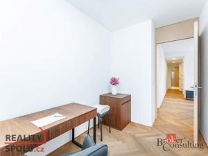 Pronájem bytu 5+kk, Praha - Modřany, Štolcova, 125 m2