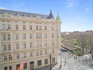 Prodej bytu 3+1, Praha - Karlín, Sokolovská, 96 m2