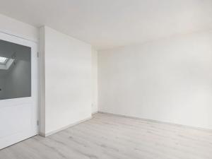 Pronájem bytu 1+1, Praha - Vršovice, Rostovská, 80 m2