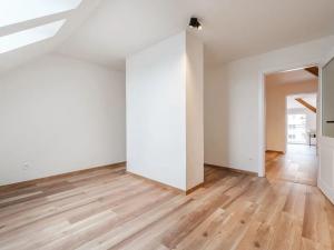 Pronájem bytu 3+kk, Praha - Vršovice, Rostovská, 77 m2