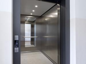 Prodej bytu 2+kk, Praha - Libeň, K Okrouhlíku, 43 m2