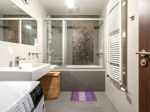 Prodej bytu 3+kk, Praha - Pitkovice, Pýchavková, 92 m2