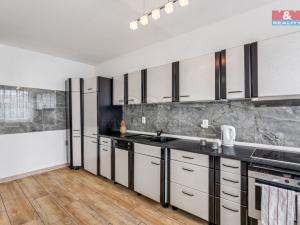 Prodej bytu 3+1, Krupka - Maršov, Dukelských hrdinů, 68 m2