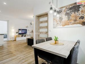 Prodej bytu 3+kk, Cheb, Boženy Němcové, 76 m2