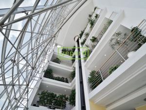 Pronájem obchodního prostoru, Praha - Žižkov, Hartigova, 747 m2