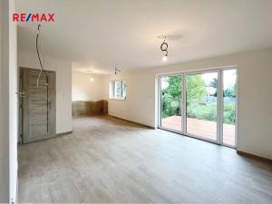 Prodej rodinného domu, Mukařov, Na Budech, 100 m2