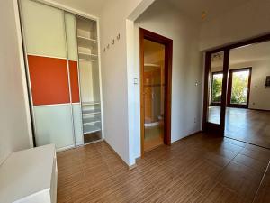 Pronájem rodinného domu, Praha - Klánovice, Jeníkovická, 220 m2
