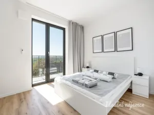 Pronájem bytu 2+kk, Praha - Kyje, Za černým mostem, 42 m2