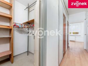 Prodej bytu 2+1, Zlín, U Trojáku, 68 m2