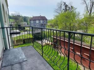 Prodej bytu 2+1, Krhová, U Kapličky, 64 m2