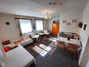 Prodej rodinného domu, Mišovice, 160 m2