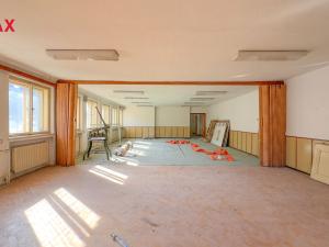 Prodej skladu, Úpice, Dr. Teuchmanna, 1817 m2