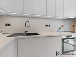 Prodej bytu 1+kk, Zlín - Malenovice, Pod Hradem I, 32 m2