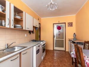 Prodej bytu 2+1, Březová, Odborářů, 52 m2