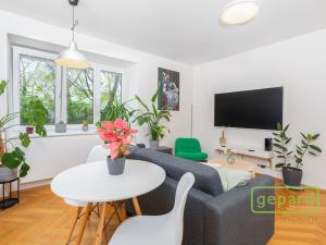 Prodej bytu 2+kk, Praha - Vysočany, Nemocniční, 66 m2