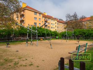 Prodej bytu 2+kk, Praha - Vysočany, Nemocniční, 66 m2