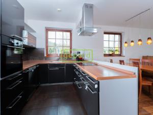 Prodej rodinného domu, Mníšek pod Brdy, K Rybníčku, 230 m2
