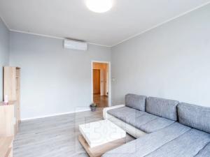 Pronájem bytu 2+1, Praha - Libeň, Sokolovská, 73 m2