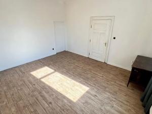 Pronájem obchodního prostoru, Ostrava, Škroupova, 33 m2