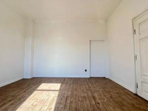 Pronájem obchodního prostoru, Ostrava, Škroupova, 33 m2