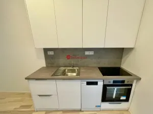 Pronájem bytu 2+1, Hořice, Sladkovského, 43 m2