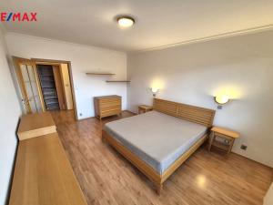 Pronájem bytu 3+kk, Dolní Břežany, Dělnická, 94 m2