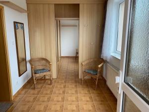 Prodej vily, Statenice, Kolmá, 321 m2