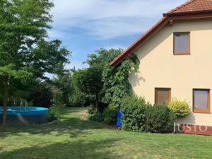 Pronájem rodinného domu, Roudné, Zahradní, 141 m2