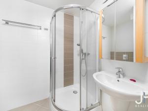 Prodej bytu 4+kk, Praha - Pitkovice, Pečárková, 105 m2