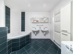 Prodej bytu 4+kk, Praha - Pitkovice, Pečárková, 105 m2