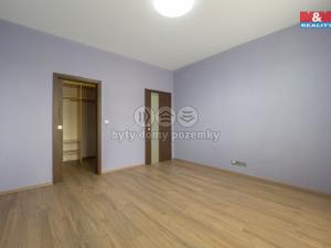 Pronájem rodinného domu, Praha - Černý Most, Bergmanova, 220 m2