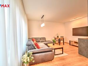 Pronájem bytu 2+kk, Praha - Vysočany, Kolbenova, 54 m2