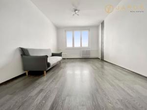 Pronájem bytu 2+1, Klášterec nad Ohří, 17. listopadu, 63 m2