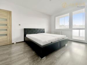 Pronájem bytu 2+1, Klášterec nad Ohří, 17. listopadu, 63 m2