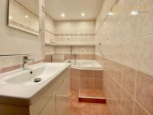 Pronájem bytu 2+1, Klášterec nad Ohří, 17. listopadu, 63 m2