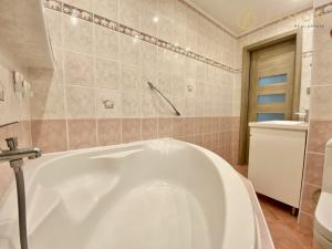 Pronájem bytu 2+1, Klášterec nad Ohří, 17. listopadu, 63 m2