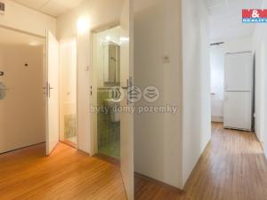 Pronájem bytu 3+1, Karlovy Vary, Brigádníků, 67 m2