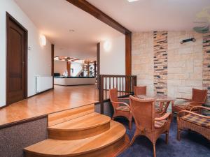 Prodej obchodního prostoru, Sušice, náměstí Svobody, 658 m2