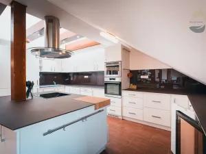 Prodej obchodního prostoru, Sušice, náměstí Svobody, 628 m2